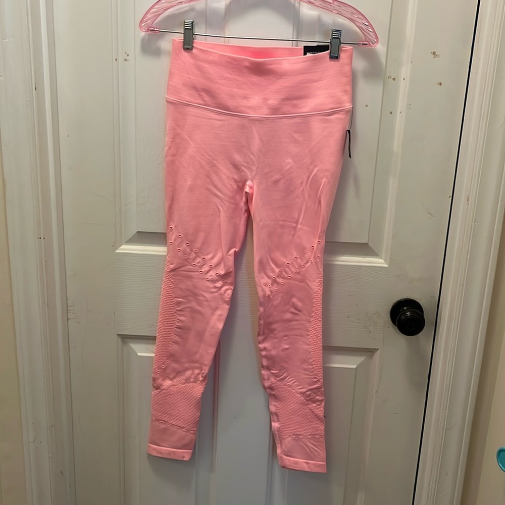 NWT VS Seamless Laser Cut Tights - Pink - Sz Medium